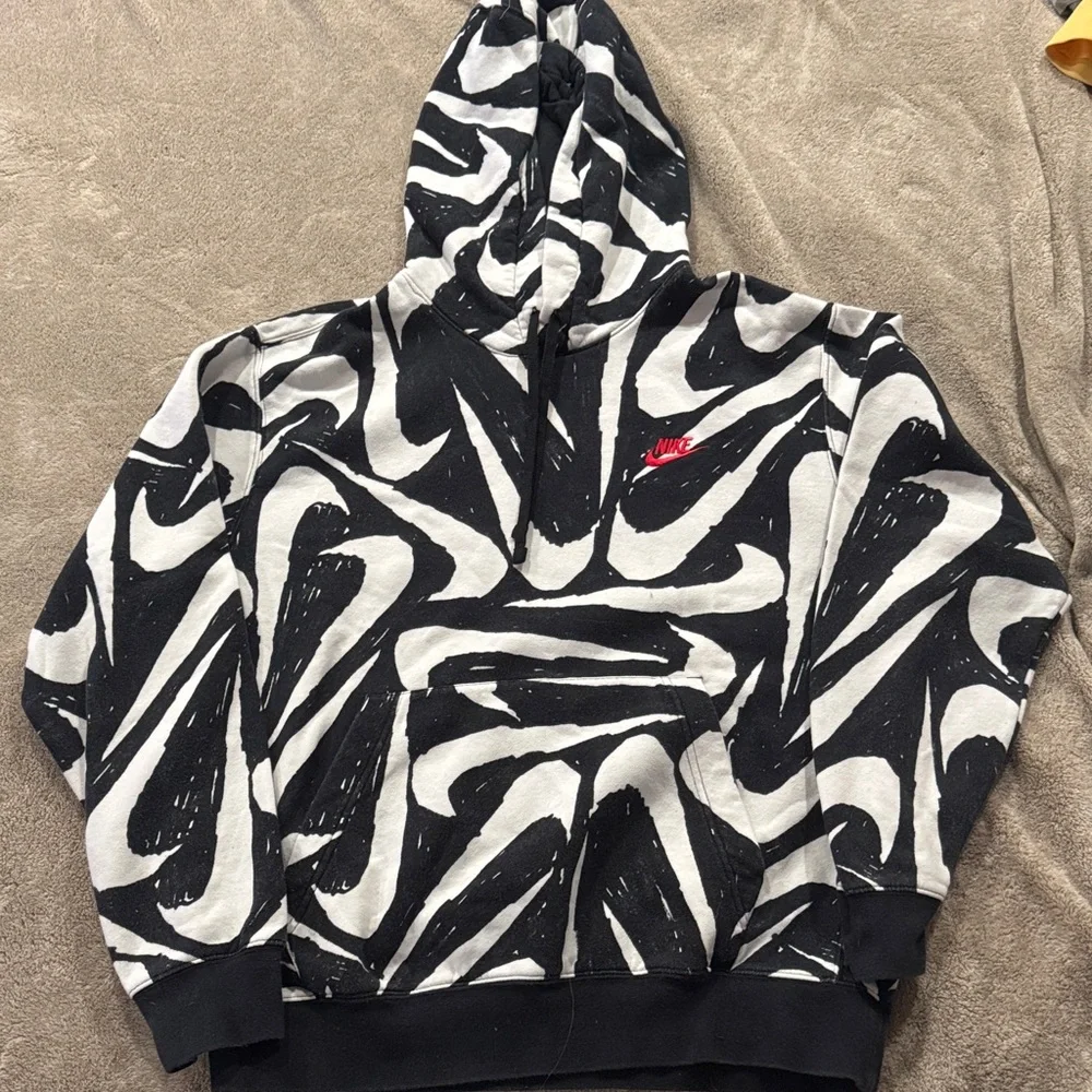 Nike Black & White Abstract Print Crewneck Hoodie with Red Swoosh - Men - Picture 1 of 3